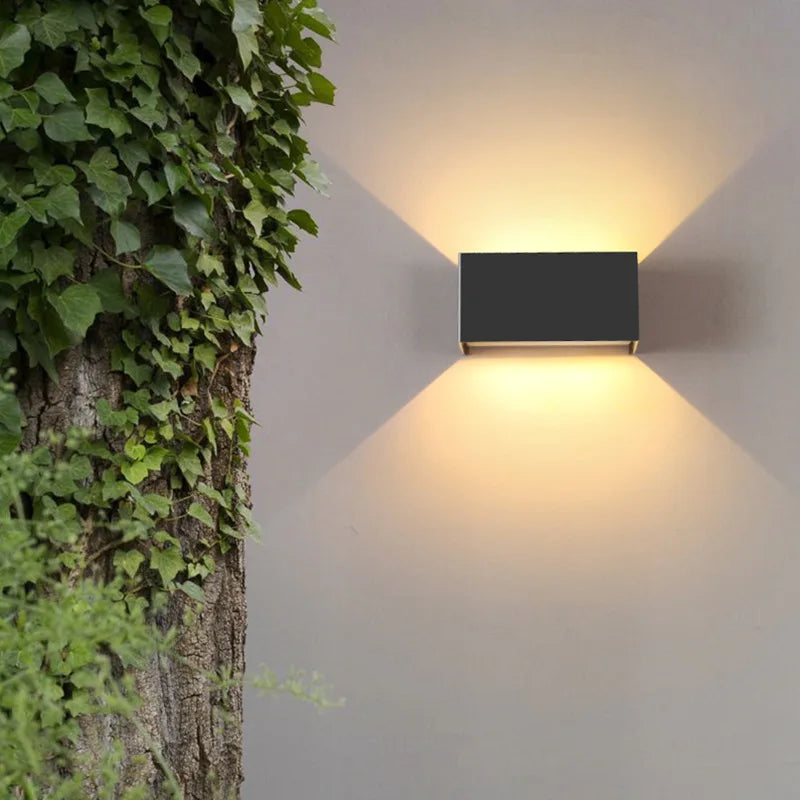 IP65 LED Wall Light – Waterproof Minimalist Sconce for Indoor & Outdoor